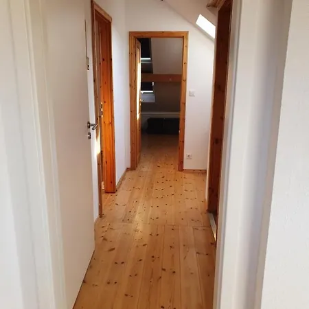 Hotel, Ferienwohnung, Zimmer In Zentrum Bad Driburg Апартаменты Бад-Дрибург