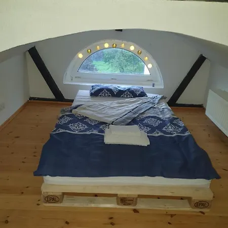 Апартаменты Hotel, Ferienwohnung, Zimmer In Zentrum Bad Driburg Бад-Дрибург